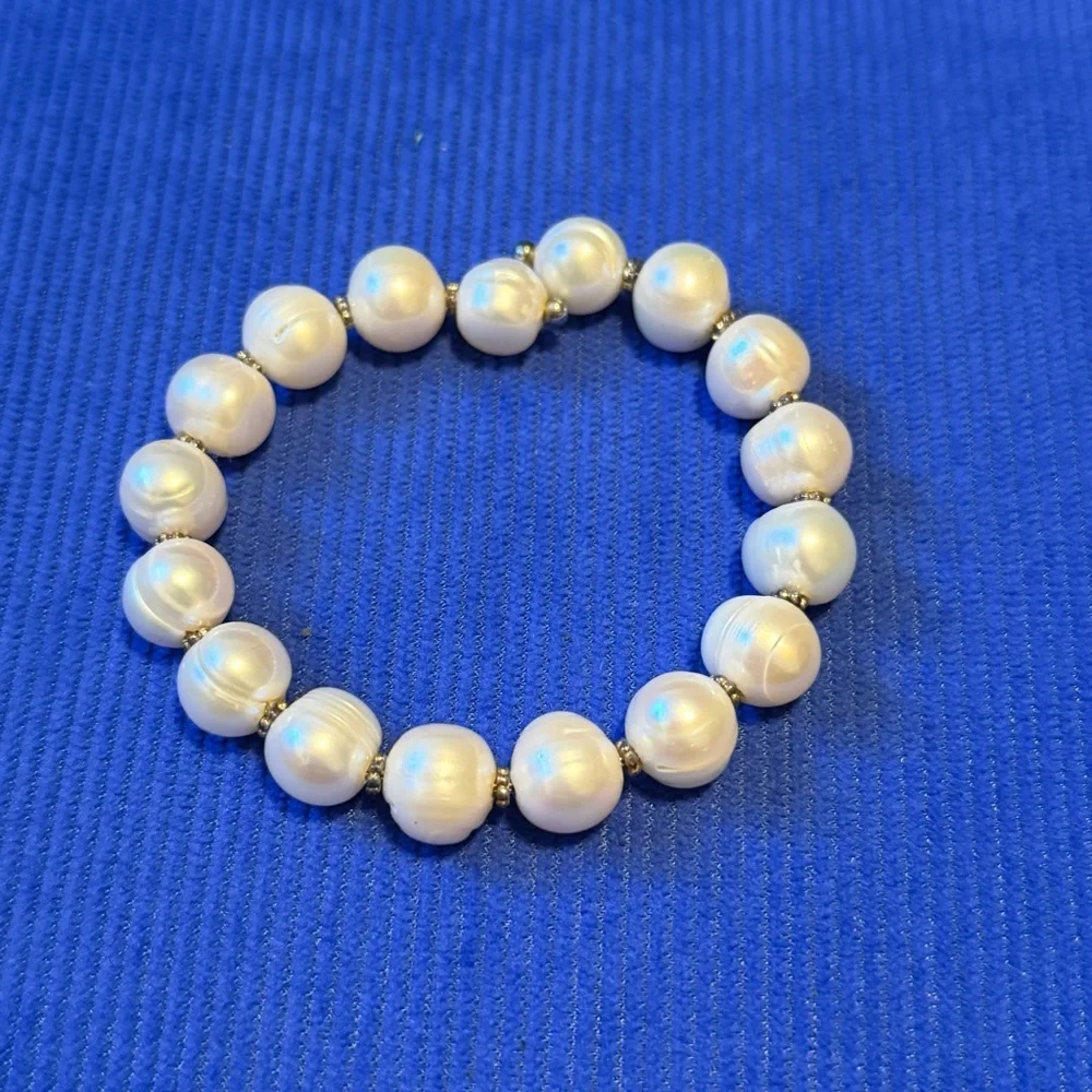 Iridescent Genuine Freshwater Pearl Bracelet